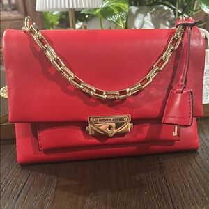 listing-status-banner